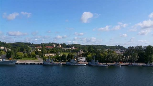 На пароме из Гдыни в Швецию смотреть онлайн