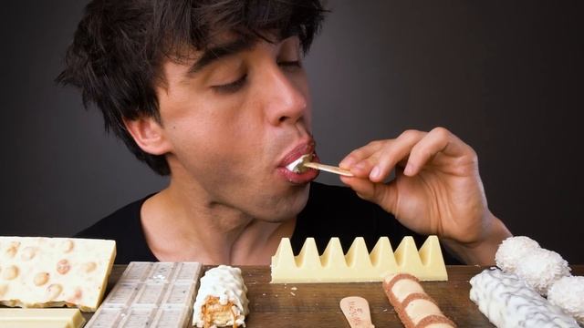 ASMR WHITE CHOCOLATE CANDY BARS (Kinder, Magnum, KitKat, Ferrero, Kinder, Hershey's) | McBang ASMR