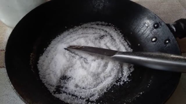 По многочисленным просьбам//Скорая помощь// Чистим себя солью,старинный способ смотреть онлайн