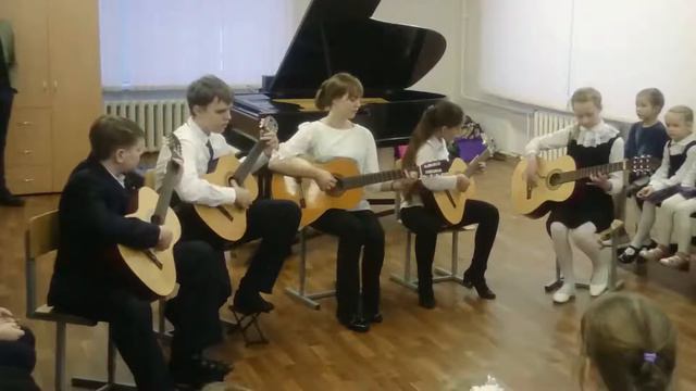 Мелодия из м/ф "Спирит", "Песенка крокодила Гены / Ансамбль гитаристов "Акцент" смотреть онлайн