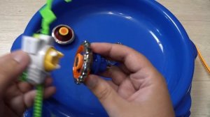 Да это жестко! ЧЕМОДАН ИНФИНИТИ НАДО Битва Гигантов СПЛИТ Beyblade Infinity Nado