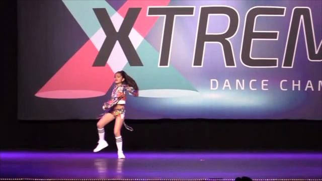 Throw It Back - Selena Sturrock Hip Hop Solo смотреть онлайн