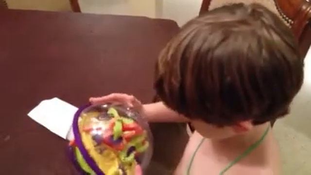 Noah plays with his new Perplexus смотреть онлайн