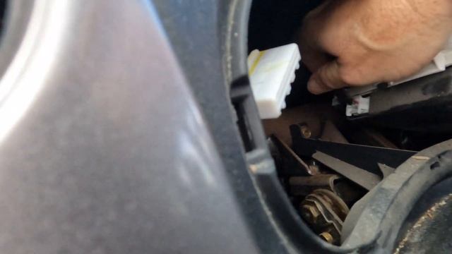 Replacing The Instrument Cluster On A Toyota Matrix 2003   2008