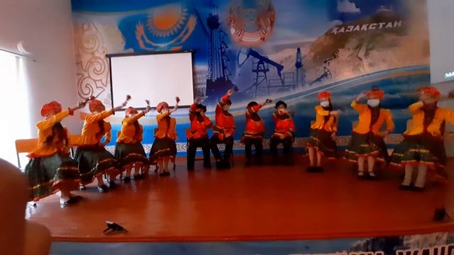 Ансамбль "Задоринка" Поппури смотреть онлайн