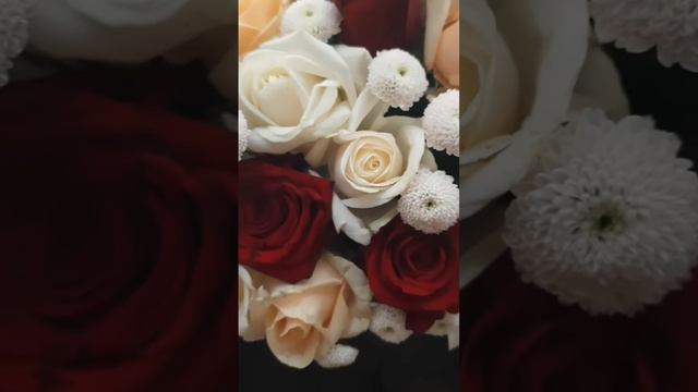 Эти цветы наполнят жизнь новым смыслом?♀️? #буднимолодоймамы смотреть онлайн