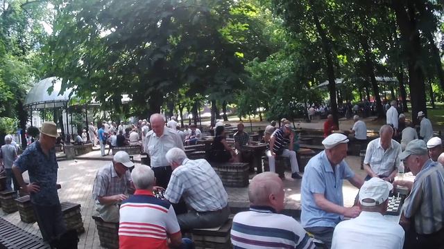 Пенсионеры в шахматы смотреть онлайн