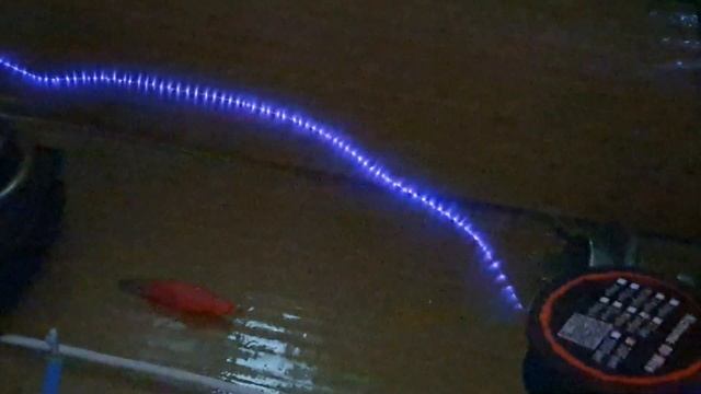 Высокое напряжение на поверхности проводника. смотреть онлайн