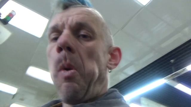 кушаю багет прям в супермаркете смотреть онлайн