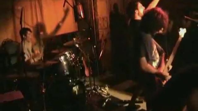 Grow Inside live at plug in the gear 05-CRASH!! смотреть онлайн