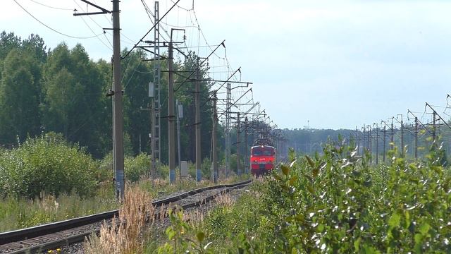 ВЛ11М-190/185 с приветливой бригадой следует резервом через о.п. Брусяны смотреть онлайн