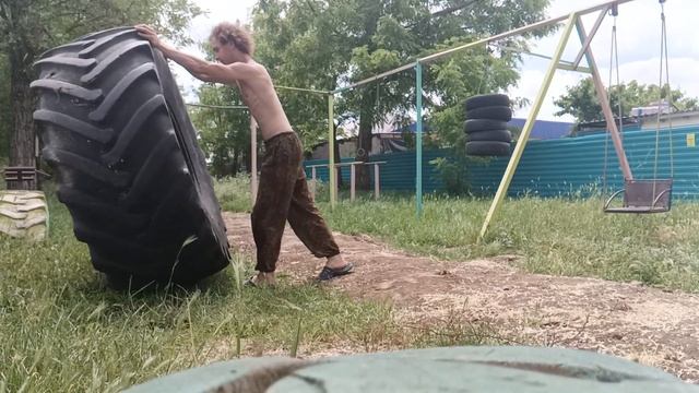 Экстремальные трюки по прыжкам из колеса смотреть онлайн