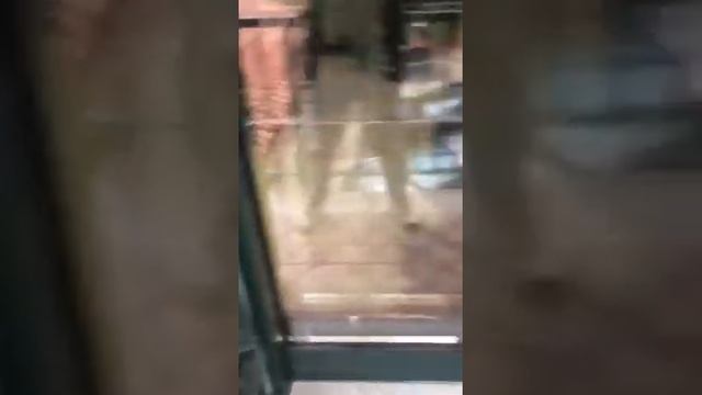 Алюминиевые ставни с поворотными ламелями на двери смотреть онлайн