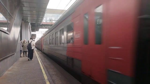 ЭД4М-0431 прибывает на платформу Ольгино МЦД-4 смотреть онлайн
