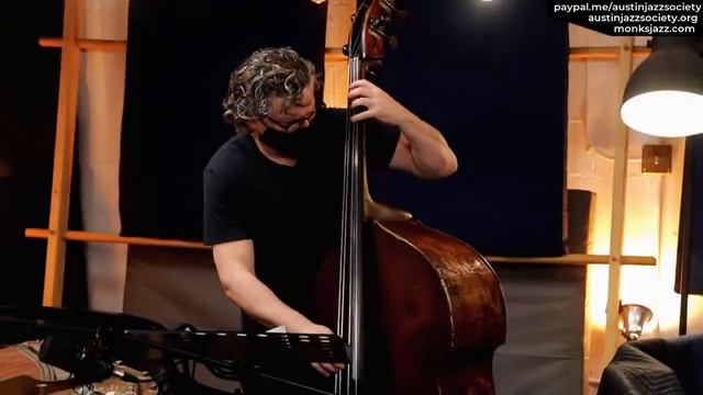 Golden Earrings (Kirk Covington Trio) смотреть онлайн