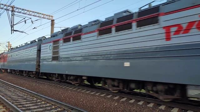 сплотка 2эс5к+вл85+вл85 +тгм4а с приветом смотреть онлайн