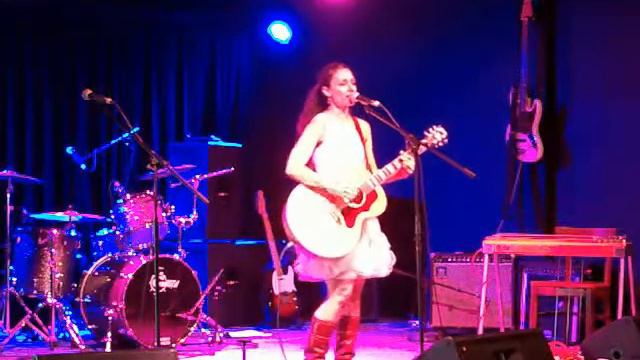 Jodee Lewis 2015-04-11 Rose Music Hall - From a Bottle смотреть онлайн