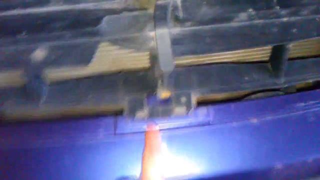 Снятие и обрезка бампера Ford Fusion смотреть онлайн