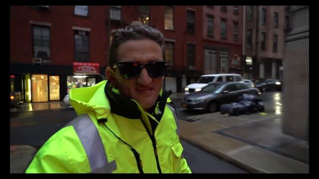 Лучшая влог камера. Sony vs. Canon. Кейси Нейстат на русском смотреть онлайн