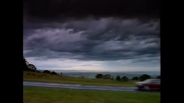 (Australia) 1995 Nissan Bluebird Commercial смотреть онлайн