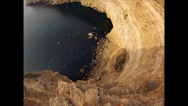 Прыжки с веревкой мыс Фиолент 62метра (СТ Утес) 3 и 4 октября 2015г.6 смотреть онлайн