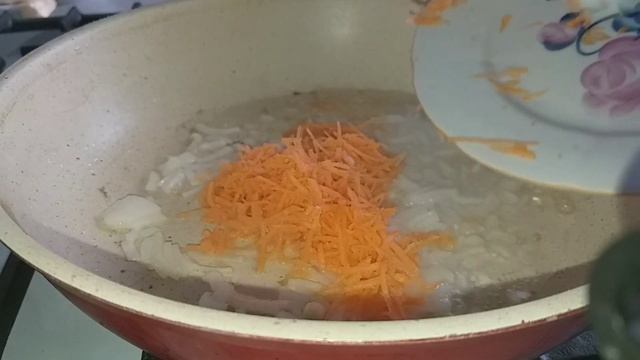 Постное меню - кальмары с овощами и рисом, хороший рецепт в Великий пост смотреть онлайн