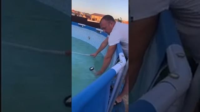 Как быстро слить воду с бассейна. смотреть онлайн