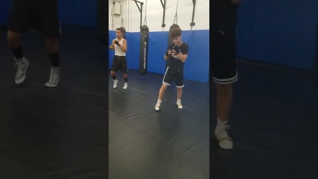 Advanced Shadow Boxing - Defence - Slip the Jab Counter Uppercutt смотреть онлайн