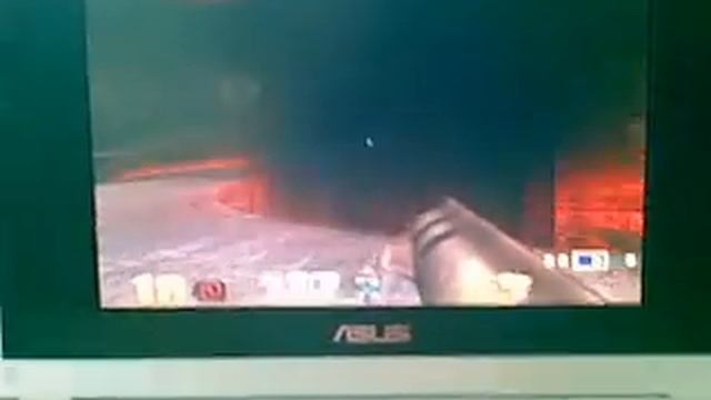 Quake 3 on EEE PC 4G with xandros смотреть онлайн