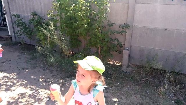 Баянаул. Озеро Жасыбай в августе. База отдыха "Алтын Баян". Маленький путешественник на море. смотреть онлайн