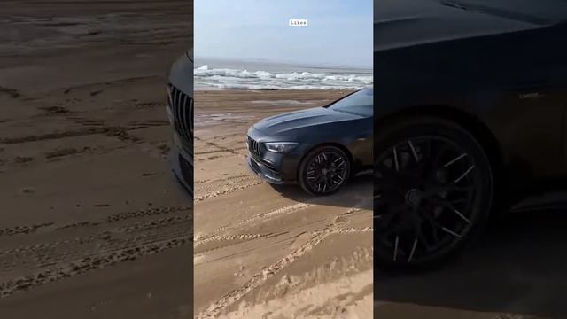 Mercedes AMG GT 43 смотреть онлайн