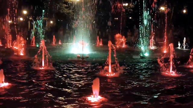 ВЕЧЕРНИЙ ХАРЬКОВ. Город красивых фонтанов и ярких огней! Август,2021г. смотреть онлайн
