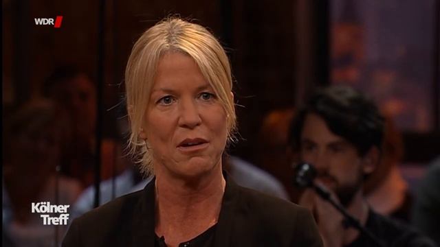 Mit Komikerin Carolin Kebekus und Politiker Franz Müntefering смотреть онлайн