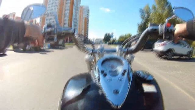 Мотопокатушки по городу на Yamaha Drag Star 400 смотреть онлайн