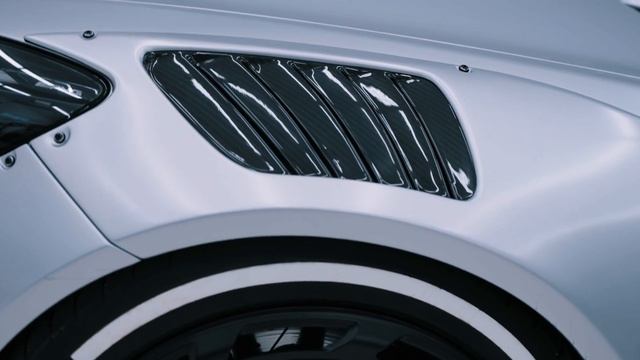 Double Trouble 2.0 | 2x Widebody Mercedes AMG GTS with Futuristic Cyber Wing смотреть онлайн
