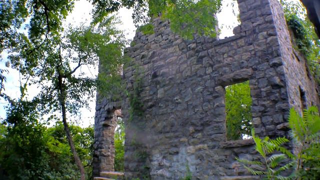Van Slyke Castle Historic Ruins exploration смотреть онлайн
