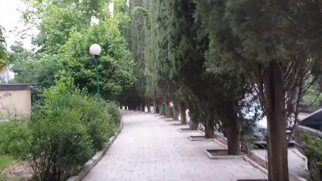 Партенит. Утро ? "Козлячья лестница", улица Солнечная, почта, поликлиника. 22.06.2021 смотреть онлайн