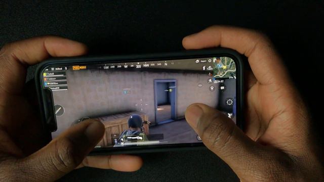 Gaming on the iPhone 12 PUBG, Call of duty mobile смотреть онлайн