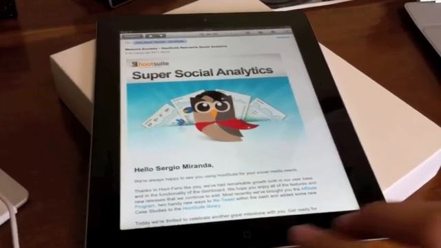 iPad 2: Ele está entre nós смотреть онлайн