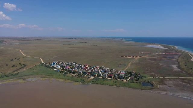 Топ-5 курортов Крыма с песчаным пляжем и прозрачным морем смотреть онлайн