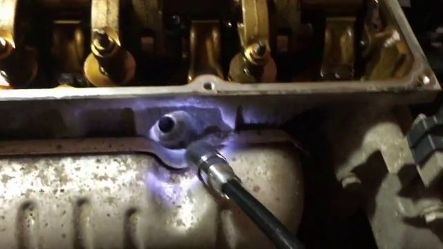 Замена маслосъемных колпачков Renault Kangoo 1.4 (он же двигатель Logan 8 кл)