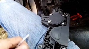 ошибка Р0121 Р2138 шевроле каптива С100 снимаем педаль акселератора