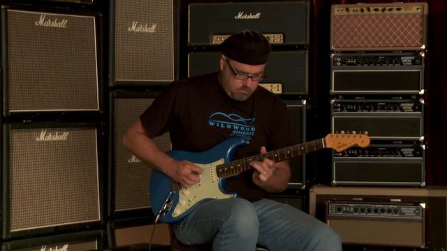 Fender Custom Shop 1960 Stratocaster Relic • SN: R49305 смотреть онлайн