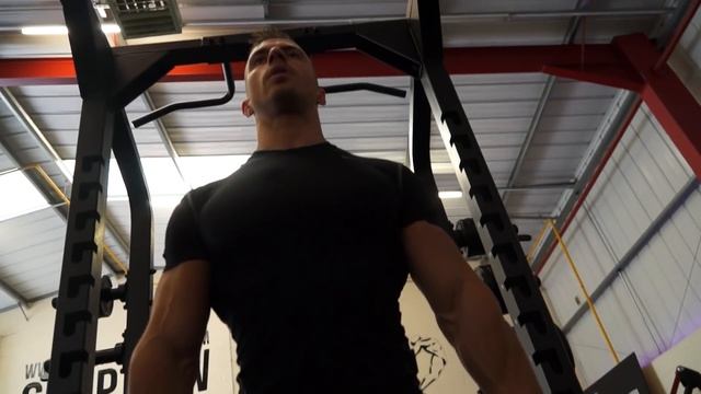 GET LEGS LIKE MIKE THURSTON - DAY 1 смотреть онлайн