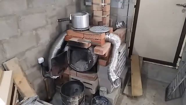 Печь для гаража. Отличное КПД. ОТОПЛЕНИЕ ГАРАЖА. ПЕЧЬ БУРЖУЙКА. КАК ПРАВИЛЬНО ЧИСТИТЬ БУРЖУЙКУ. смотреть онлайн