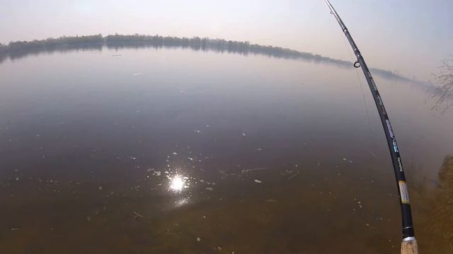 Весенняя рыбалка в Киеве на Днепре/Ловля белой рыбы с берега/Видеоотчет 2019 смотреть онлайн