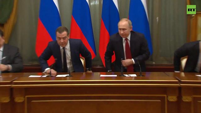 Отставка правительства. Что происходит? смотреть онлайн