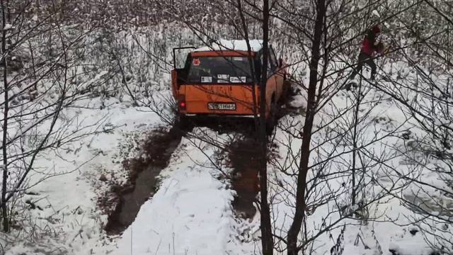 Audi 100 с3 Quattro по первому снегу.