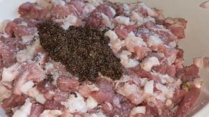 Домашня ковбаса! Простий і легкий рецепт. Обалденный рецепт колбасы. Колбаса в домашних условиях!