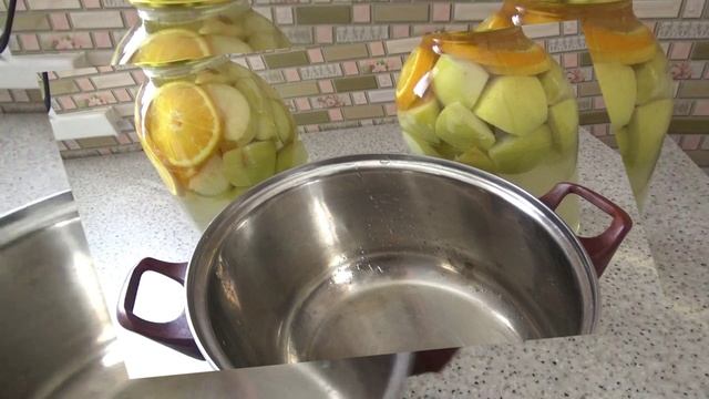 Лариса Лорик